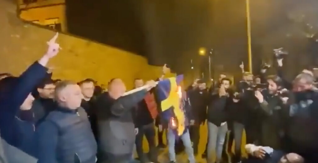 Türgi ja Rootsi vahel on läinud madinaks: Rootsis põletati Koraani, Türgis aga Rootsi lippu