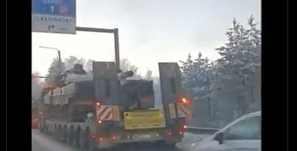 VIDEO: Leopardi tanke juba liigutatakse Soomes