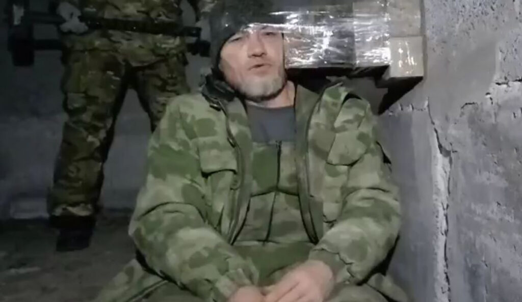 Video vene võitleja hukkamisest omade poolt (NB! Nõrganärvilistele mittesoovitav)