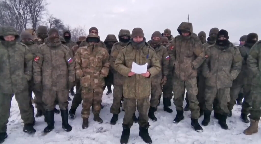 VIDEO: Makijivka veresaunas ellu jäänud Vene võitlejad kurdavad, et nad on hüljatud