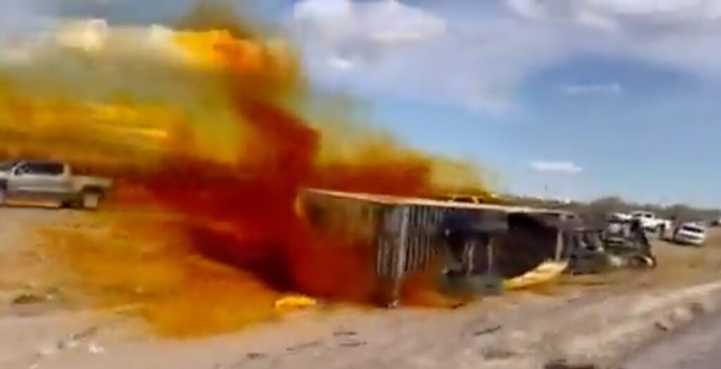 VIDEO: USA-s uus keskkonnaõnnetus – ümber läks veok lämmastikhappega