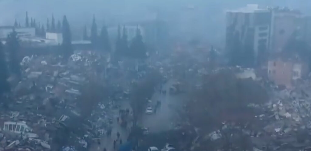 Kas see on maailma lõpp? Šokeeriv video Türgi maavärina epitsentrist