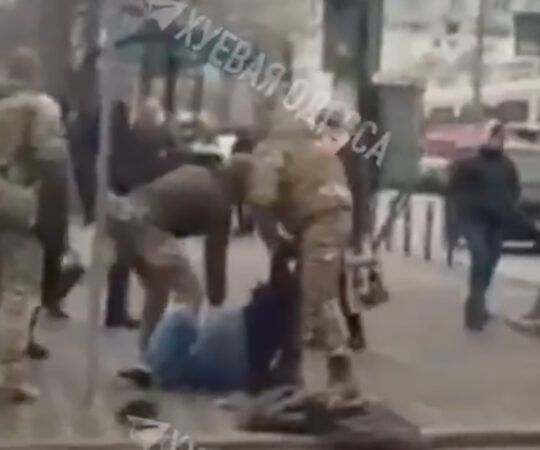 Uus häda: Ukraina külad on nii tühjad, et sealt pole enam kedagi sõtta värvata