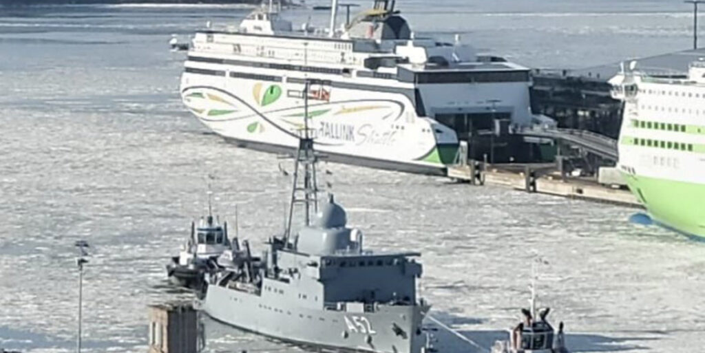 PILTUUDIS: Saksa luurelaev lahkus Helsingi sadamast