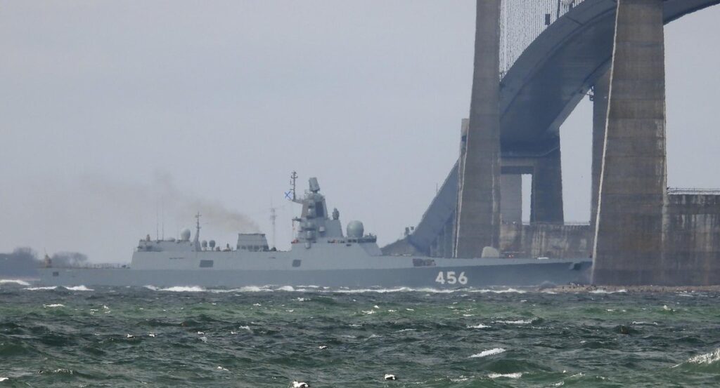 PILTUUDIS: Vene uus „viimsepäeva” sõjalaev liikus Läänemerel