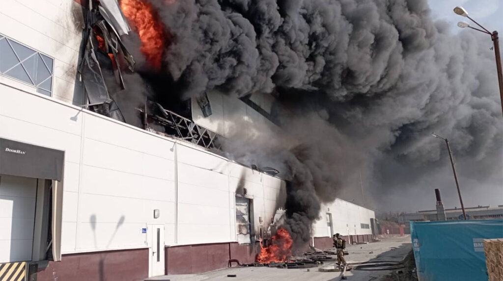 VIDEO: Venemaal süttis sõjatehas