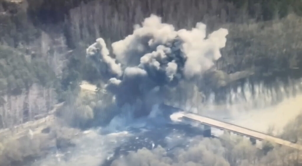 VIDEO: Venemaa lasi Ukrainas silla õhku