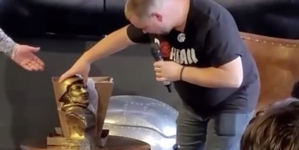 VIDEO: täielik klipp sellest, mis eelnes Vene rindereporteri surmale