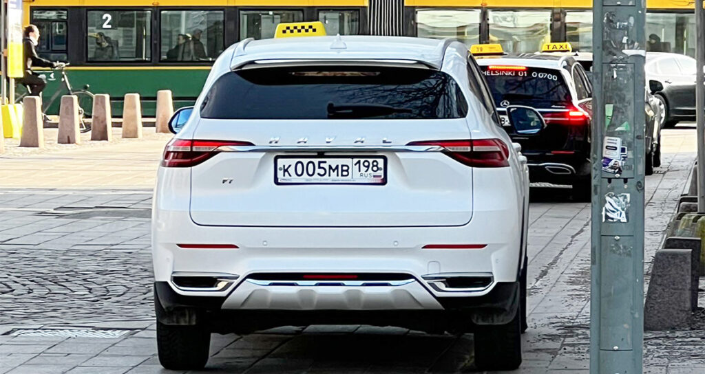 Üllatav juhtum: Helsingis liikus Vene numbrimärgiga takso