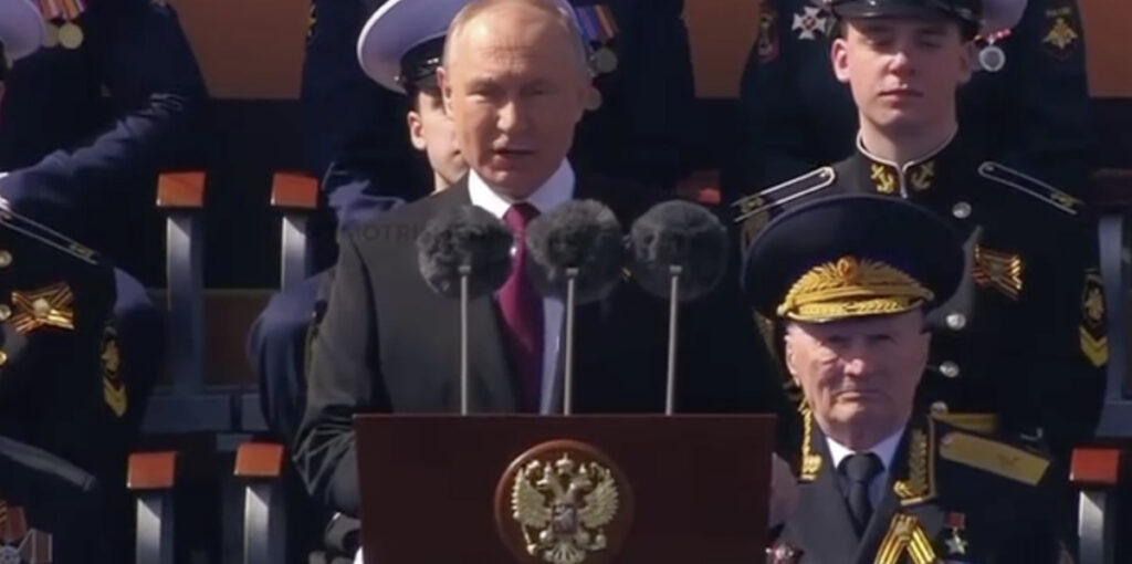 Putini kõrval 9. mai paraadil olnud „sõjaveteranid” on endised luurajad