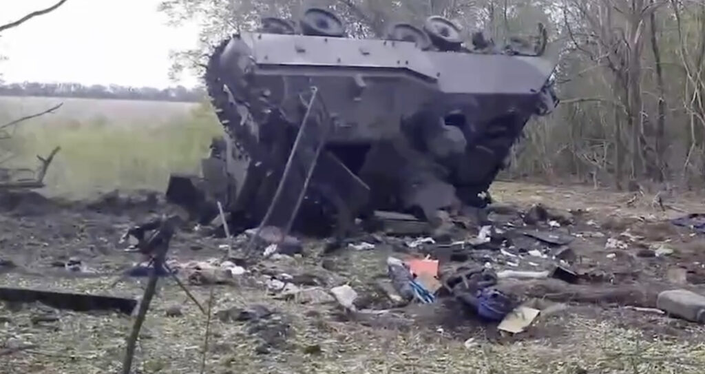 VIDEO: Ukrainas hävinud soomuk NB! Nõrganärvilistele mittesoovitav