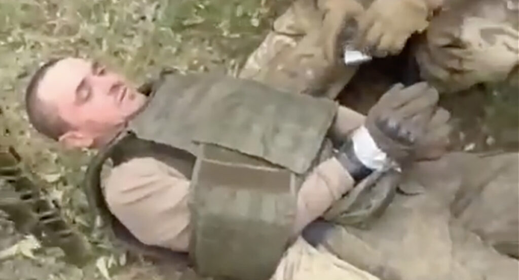 Avaldati video Vene sõdurite vangi langemisest oma kodumaal