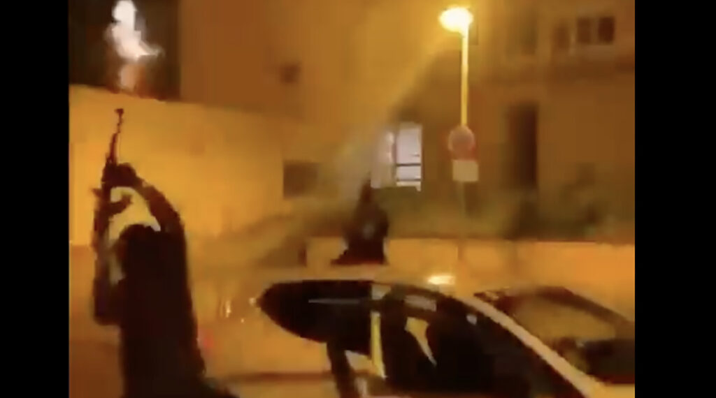 Kole lugu: Prantsusmaal võidakse kehtestada sõjaseisukord ja komandanditund, turiste hoiatatakse