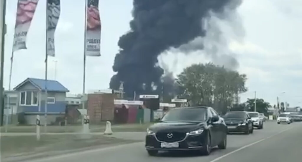 VIDEO: Vene linnas süttis suur kütuseladu