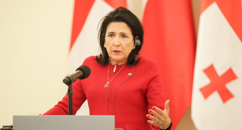 Gruusia president: riiki on saabunud suur hulk venelasi, kes võivad riigi endale haarata