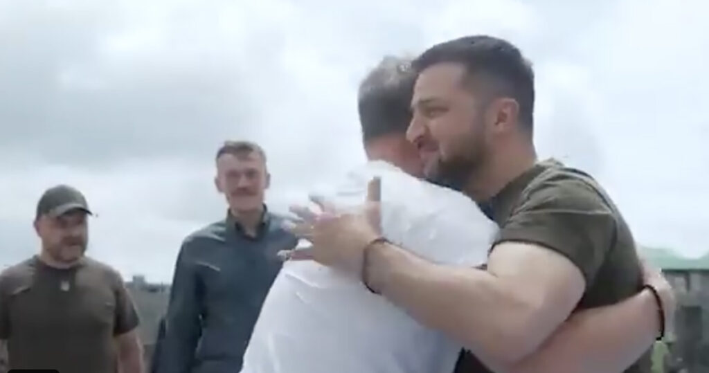 VIDEO: Azovi komandörid lasti vabadusse