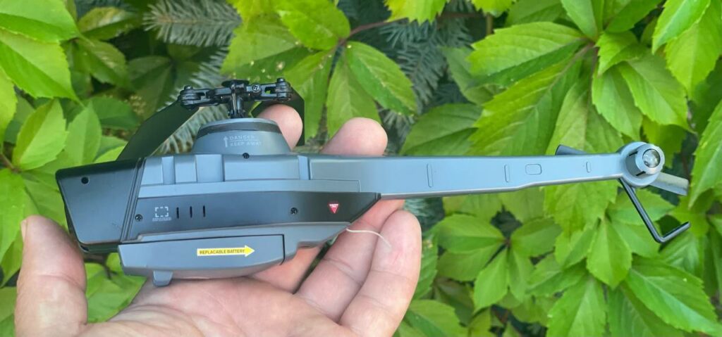 VIDEO: Vene väed said Ukrainas kätte Briti minidrooni Black Hornet, nüüd õpitakse seda tundma