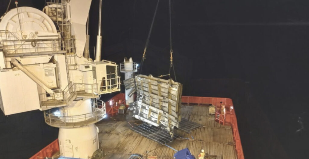 Esialgne hinnang: parvlaeva Estonia vöörirambi üles tõstmine mingit uut infot ei andnud