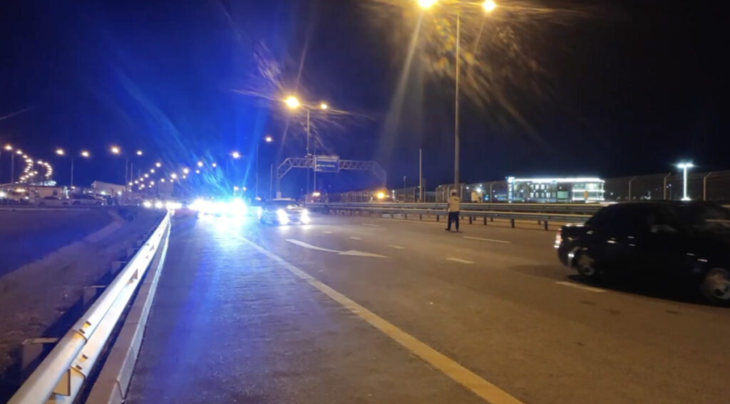 VIDEO: Krimmi sillal taastus osaliselt autoliiklus