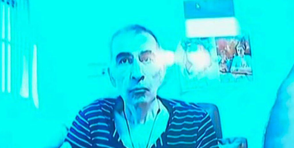 PILDID: Gruusia endine president on tundmatuseni muutunud