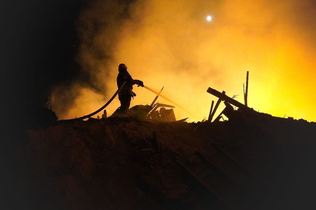 PILDID: Ukrainas sai tabamuse lennuväli