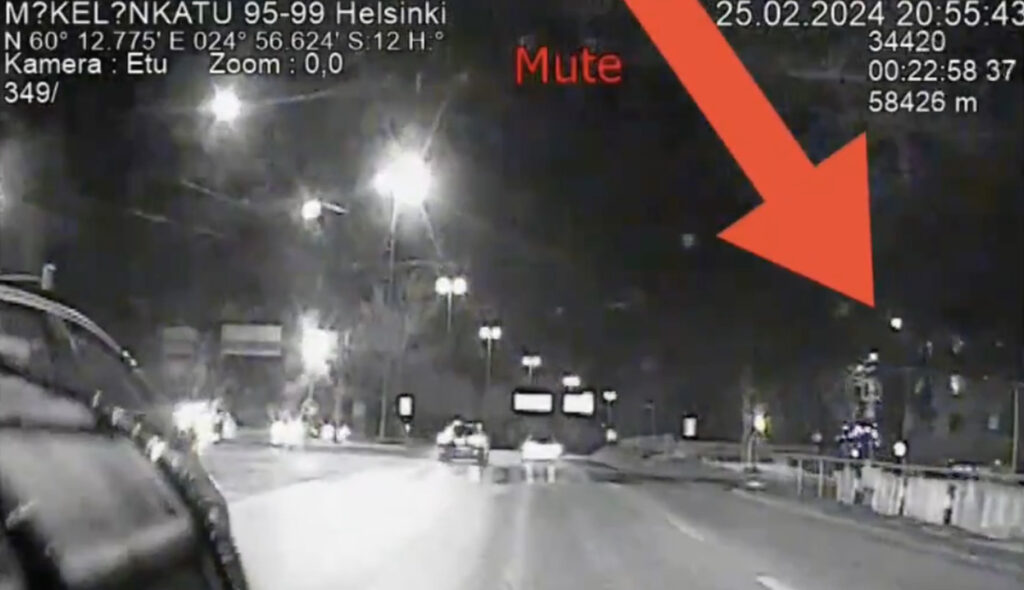 VIDEO: Soomes tabati rooli tagant joobes juht, lapsed olid autos ja tehti teade lastekaitsele