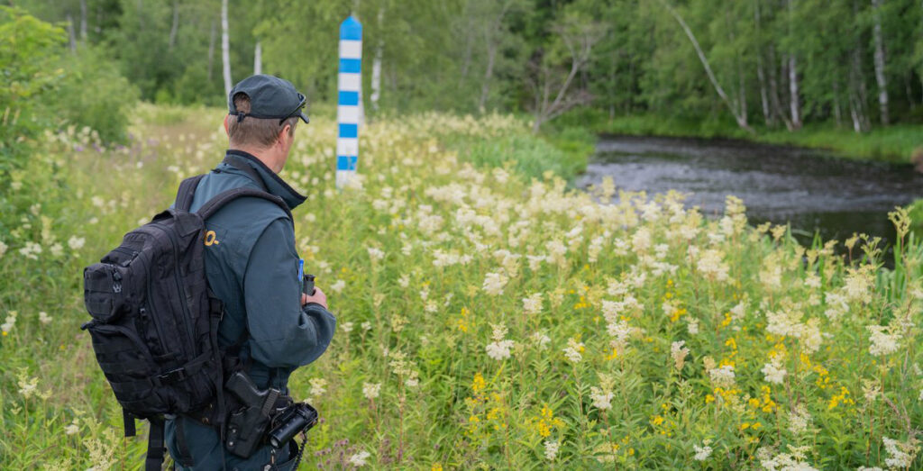 Mootorpaat sõitis ilma loata Venemaalt Soome