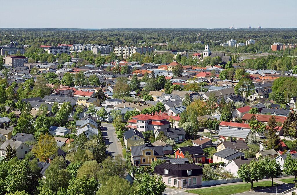 Soome edelaosas räägitakse murret, mis on väga sarnane eesti keelele