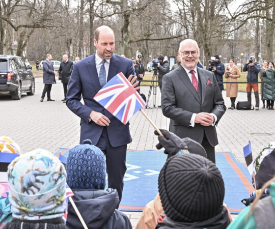 Briti prints William on Eestis, et väljendada toetust pingete ajal Venemaaga