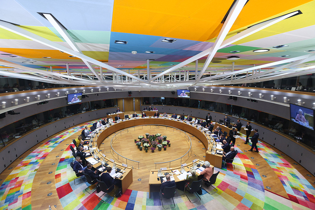 Euroopa lähebki sõtta Venemaaga – kavas on anda Ukrainale lahinguväljal eelis