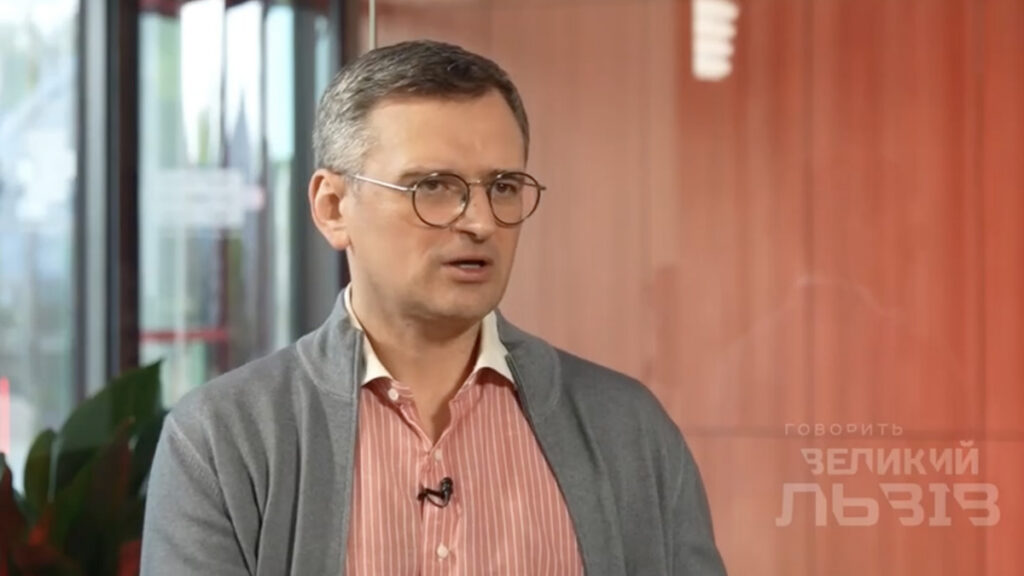 Ukraina endine välisminister oli sunnitud riigist põgenema