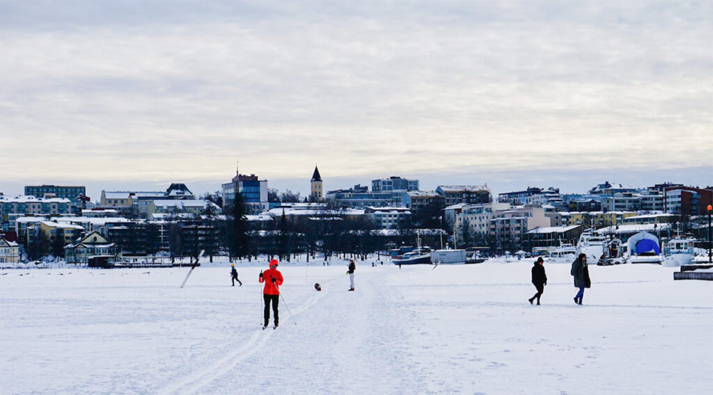Soome idapiiril asuv linn kaotas kõik, aga siis saabus raha ootamatust kohast