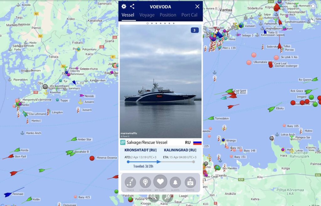 Soome lahel seisab kahtlane laev