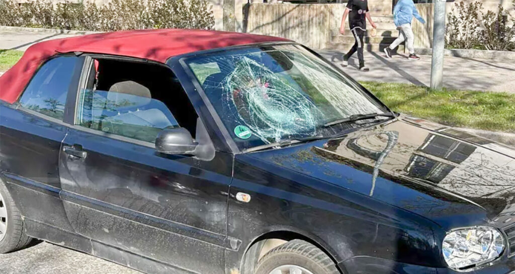 Helsingis põrkasid kokku auto ja elektritõuksiga sõitnud laps