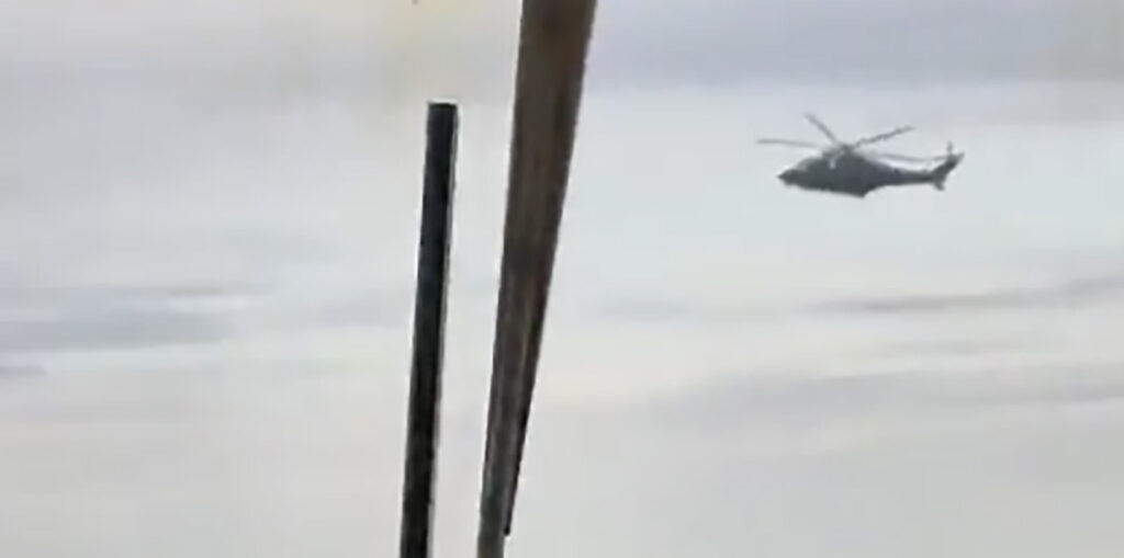 VIDEO: sõda Soome lahel – Eesti sõjalaevad, kopter ja lennuk üritasid hõivata Vene tankerit, kuni sekkus Vene hävitaja