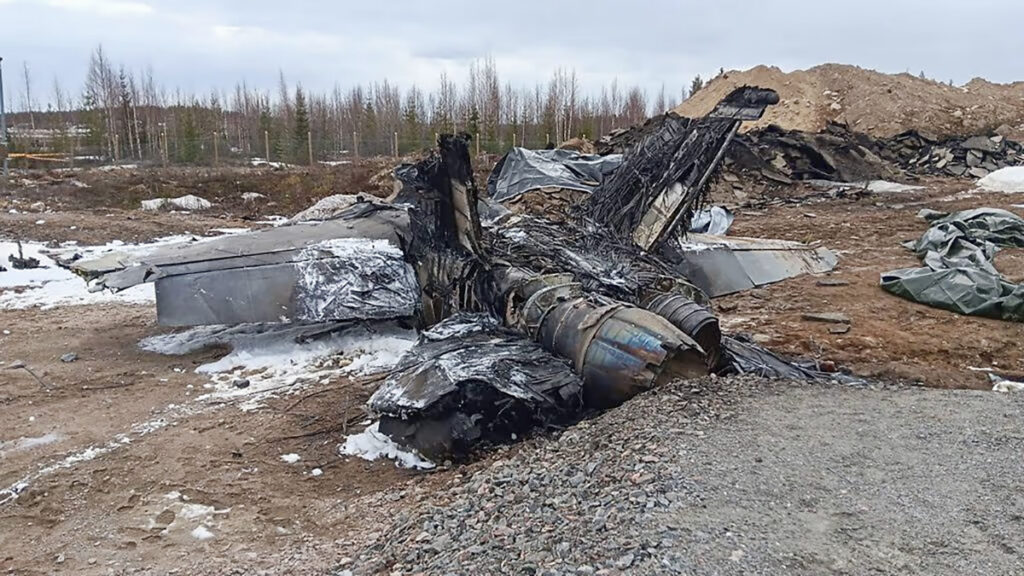 Soome õhuvägi avaldas pildi alla kukkunud sõjalennukist – piloot oli kogenud – niipalju teatakse nüüd lennuki allakukkumisest