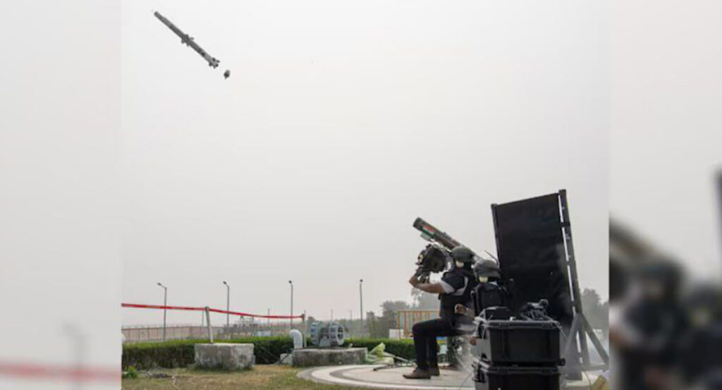 India soetas suurel hulgal Vene rakette