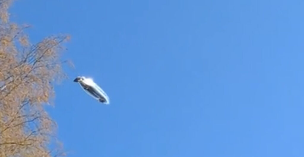 Soomes kukkus alla õhulaev