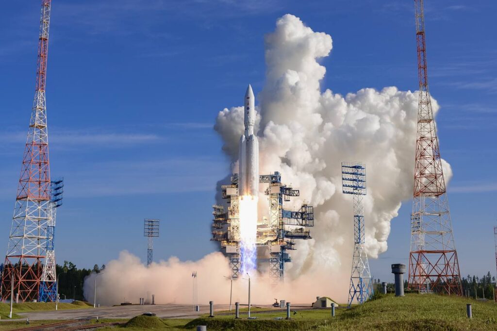 VIDEO: Venemaal startis edukalt raske kosmoserakett Angara-A5