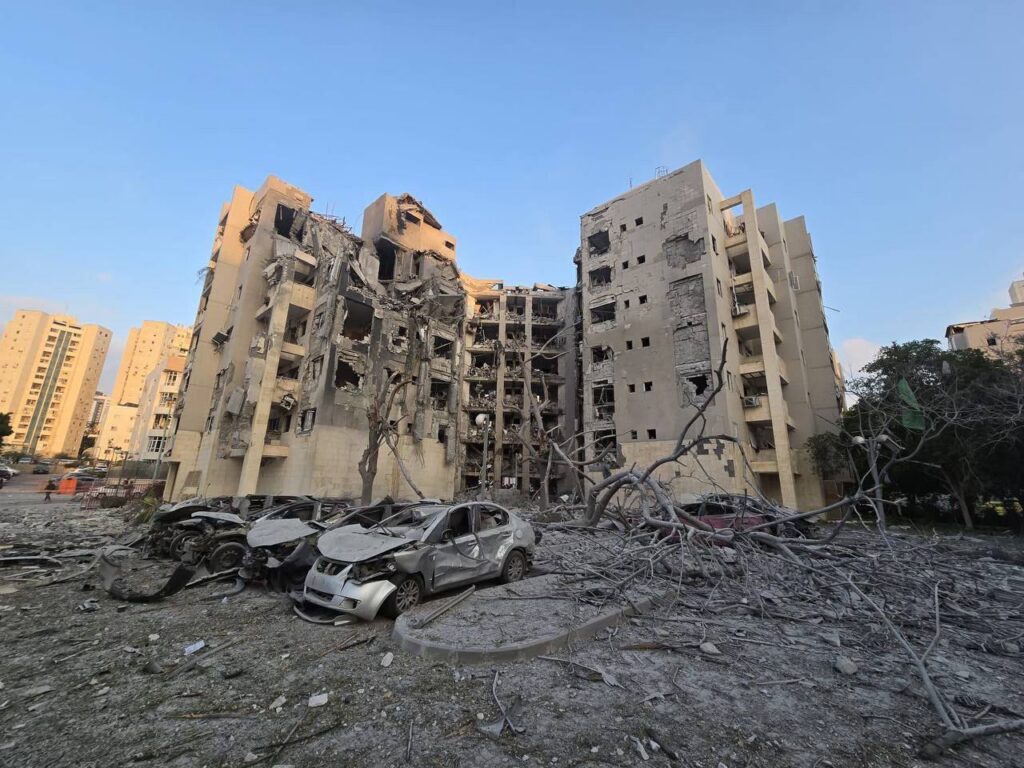 Iisrael: Iraan rikkus relvarahu