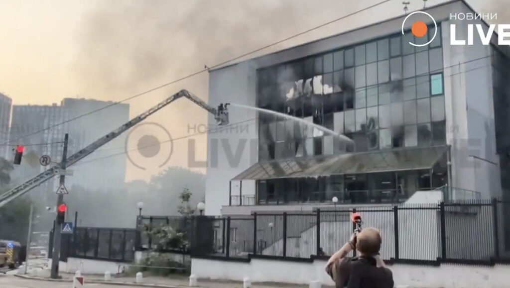 VIDEO: Kiievis lasti puruks Briti viisakeskuse hoone