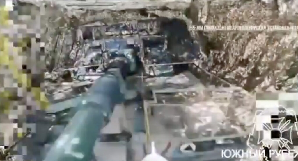 VIDEO: droonid pääsevad igale poole – Poola haubitsa Krab hävitamine Ukrainas