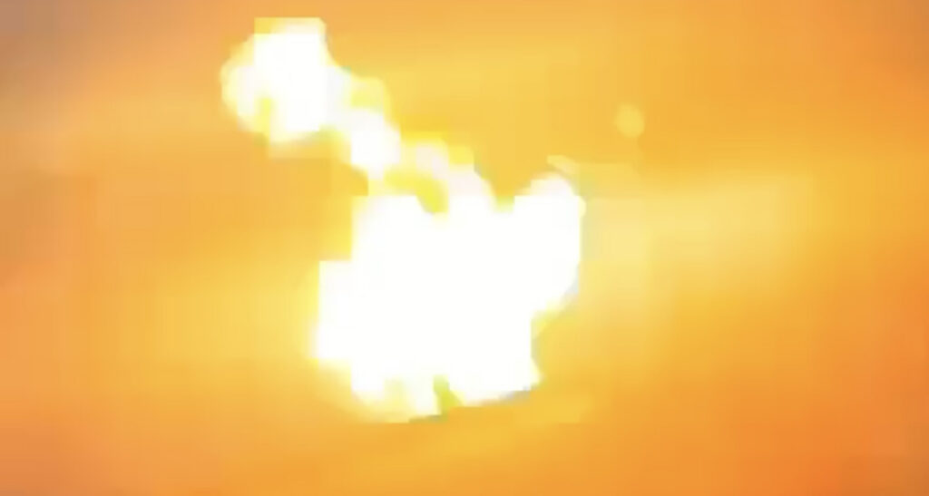 VIDEO: poiss võtab rongi katusel elektrijuhtmest kinni NB! Nõrganärvilistele mittesoovitav