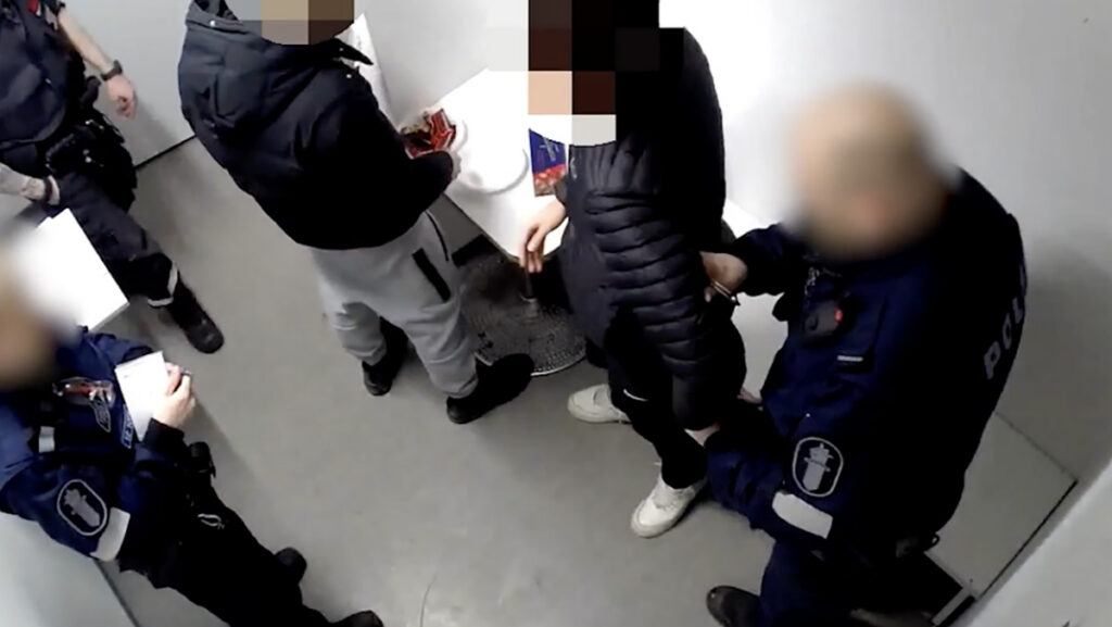 Politsei lõi Soomes teismelist poissi