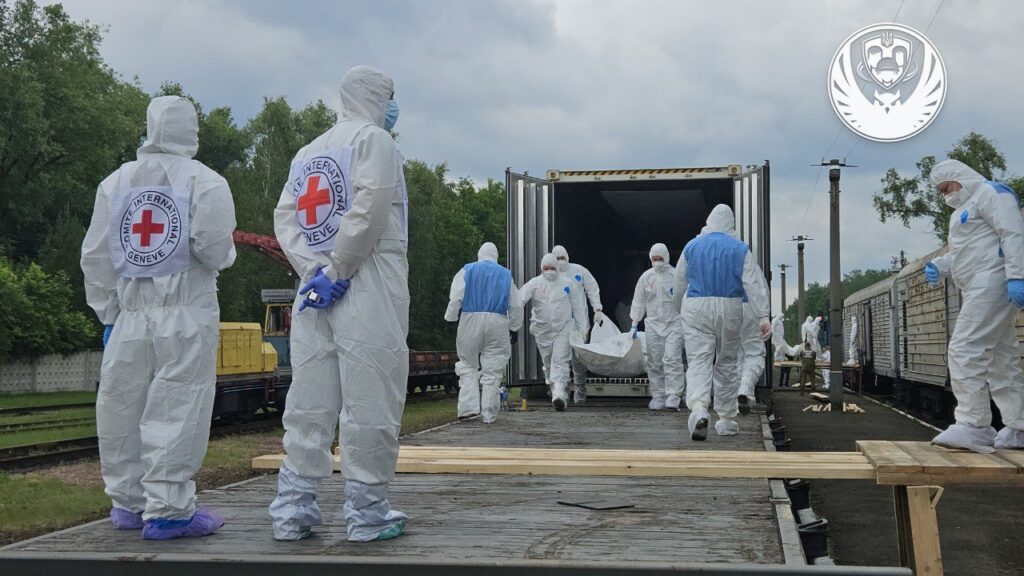 PILTUUDIS: Venemaa andis Ukrainale üle veel 1200 surnukeha