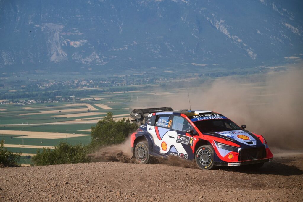 Veatult kihutanud Tänak kindlustas laupäeval liidrikohta