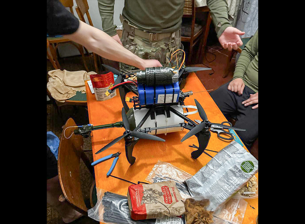 Ukraina avaldas foto droonist, millega rünnati Vene lennuväebaase