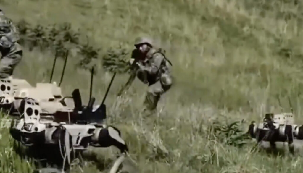 VIDEO: Hiina näitas pilti tuleviku sõjast