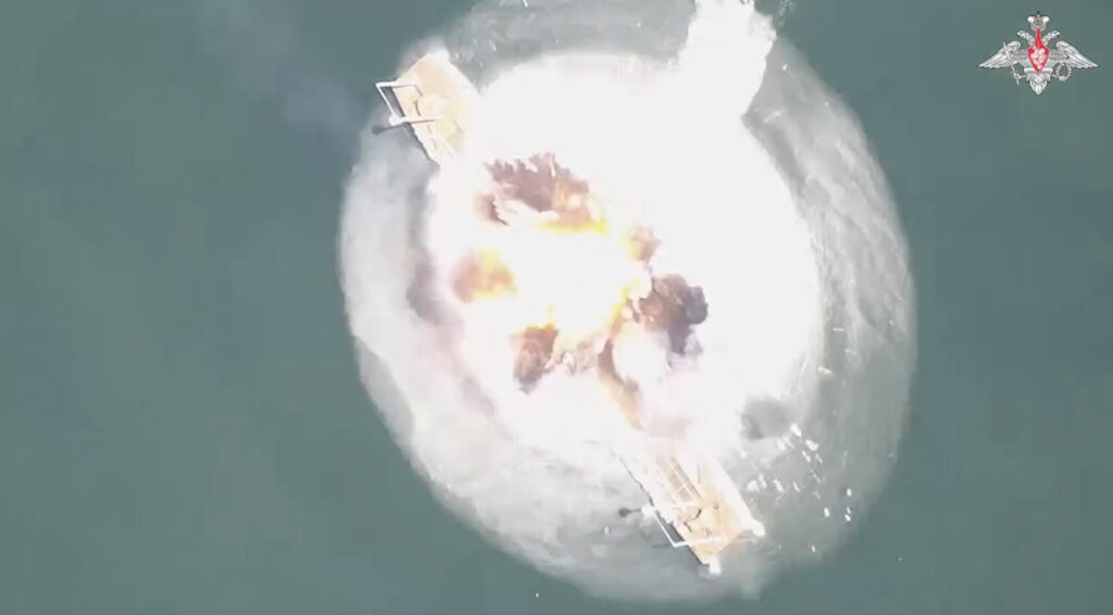 VIDEO: Nagu tuumarelv – venelased on ukrainlaste pealt maha viksinud meredroonide tehnoloogia ja loonud palju võimsama relva