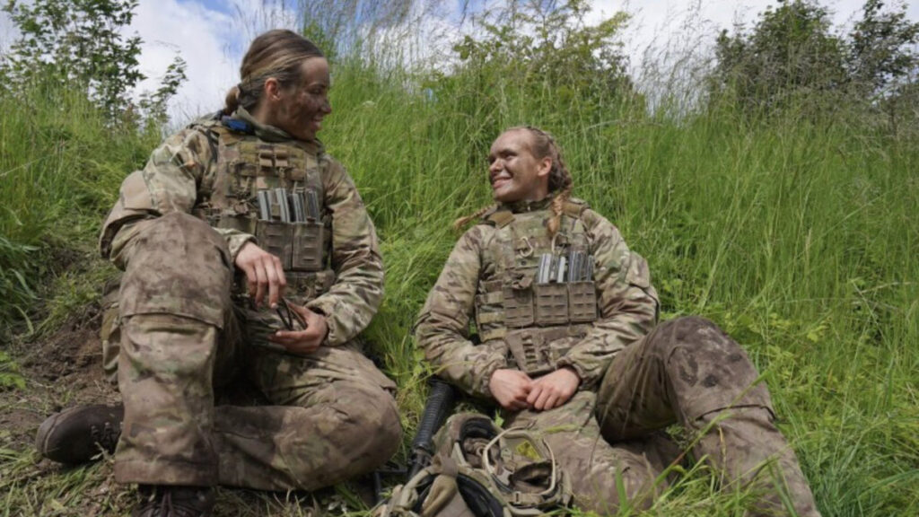 Taani värbab sõjaväkke teismelisi tüdrukuid, kes on nüüd hirmul